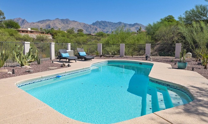 Heatherwood Hills House | *ENTIRE FOOTHILLS HOME W/POOL* 3 bed 2 Bath - Casa De Paz