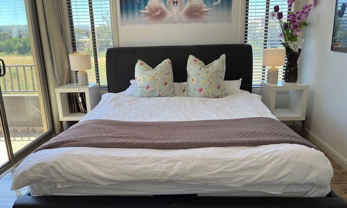 Broadmeadows House | Entire Home Close to Airport