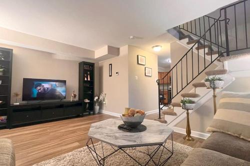 Travilah House | Entire Home in North Potomac