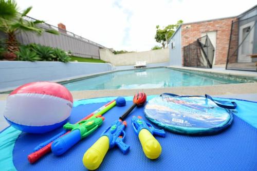 Serra Mesa House | Entire home, Pool, Free Parking, WiFi, Pets are allowed