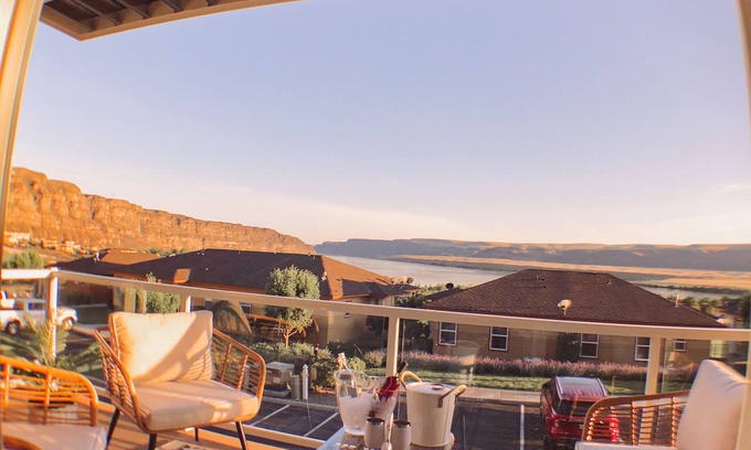Quincy House | Entire House - Expansive views and access to community amenities