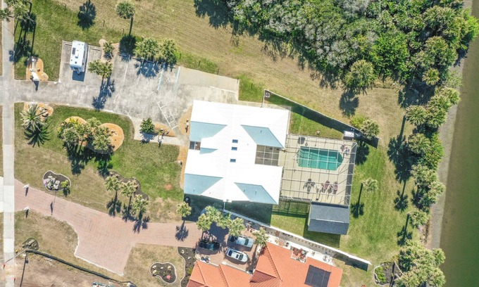 Painters Hill Resort | Entire house Flagler Beach 24P Pool Family River