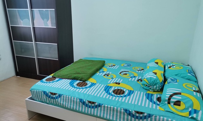 Kuala Lumpur Apartment | Entire house for 4 persons near Bukit Jalil Pavillion Mall and Park