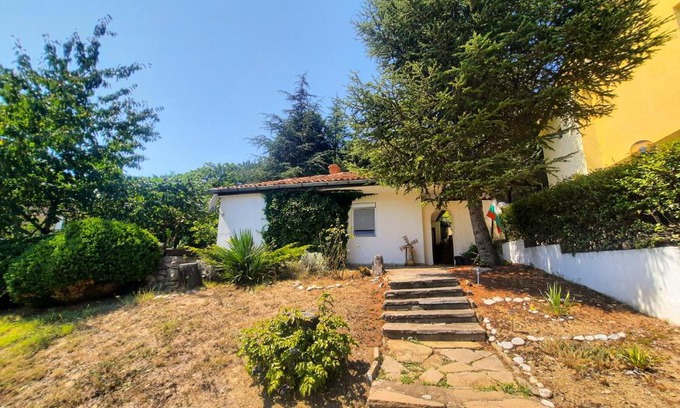 Sunny Beach House | Entire house with private garden and garage