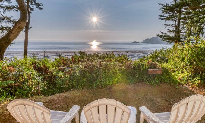 Newport House | Entire lower level of this Oceanfront Home with Beach Access