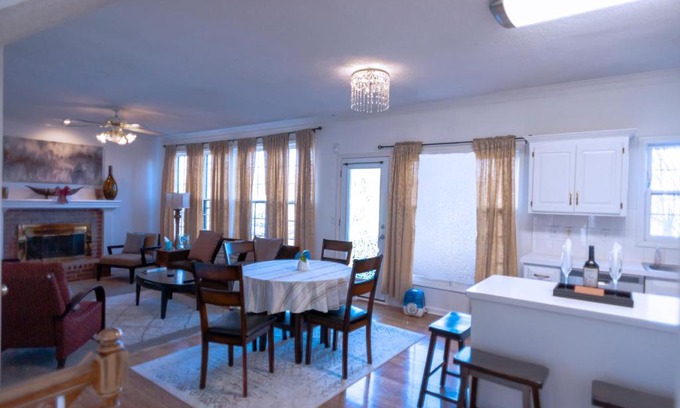 Olathe House | Entire Luxury Private Properties - With High 1Gig internet