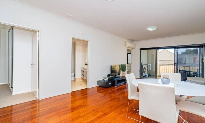 Northbridge Apartment | Entire unit in Northbridge