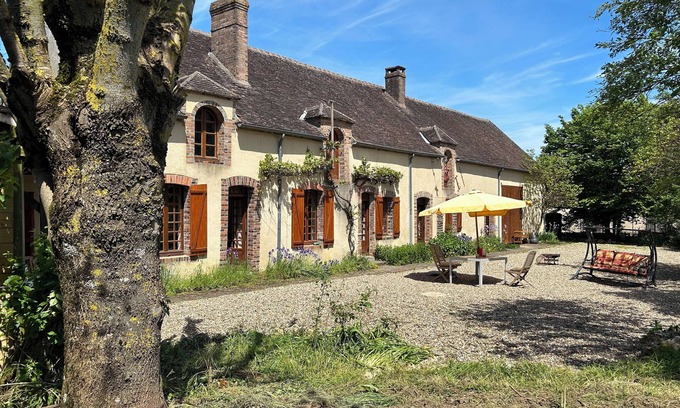 Precy-sur-Vrin Other | Entire vacation home in Burgundy style: Longère des Daubénys