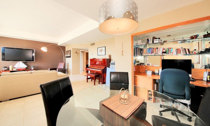 Hollywood Condo | ENTOURAGE/RAY DONOVAN BUILDING – LUXURY Condo