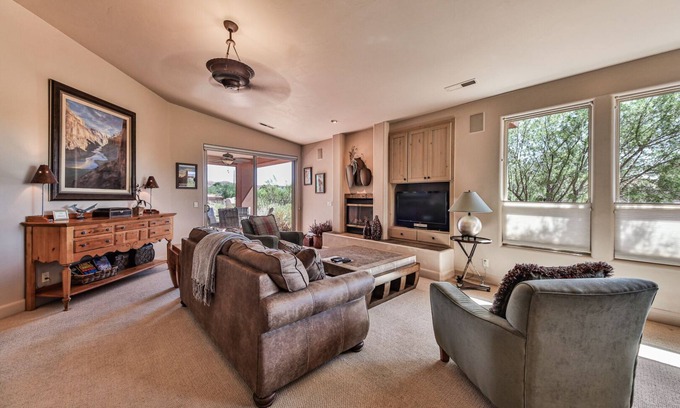 Lava Falls Condo | ENTRADA HOME NEAR SNOW CANYON AND TUACAHN