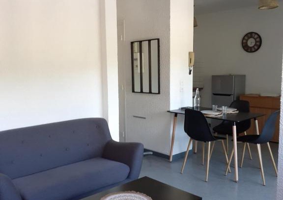Oloron-Sainte-Marie Apartment | Entre terre et mer