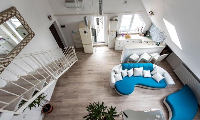 Tractorul Apartment | Enygma Penthouse