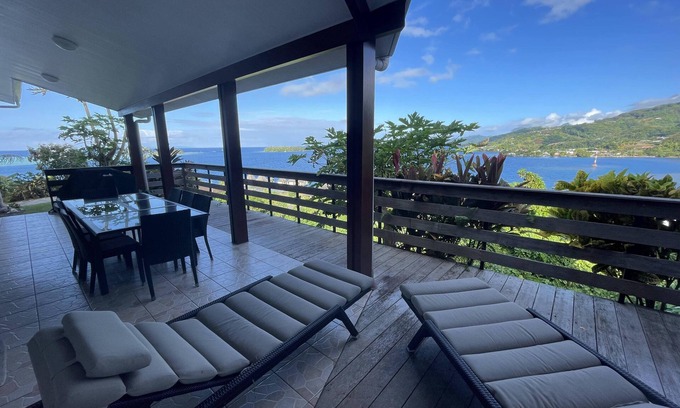 Uturoa House | Epivai Lodge