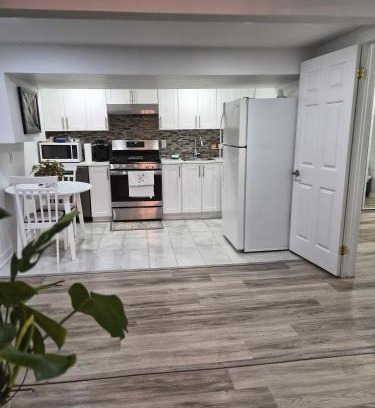 Highland Apartment | Equipped Basement Great Location