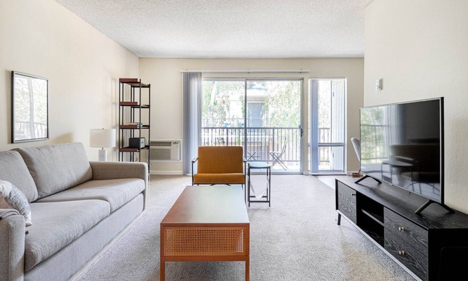 Cuernavaca Apartment | Equipped Mountain View 1BR w/Pool, Gym, BBQ by Blueground
