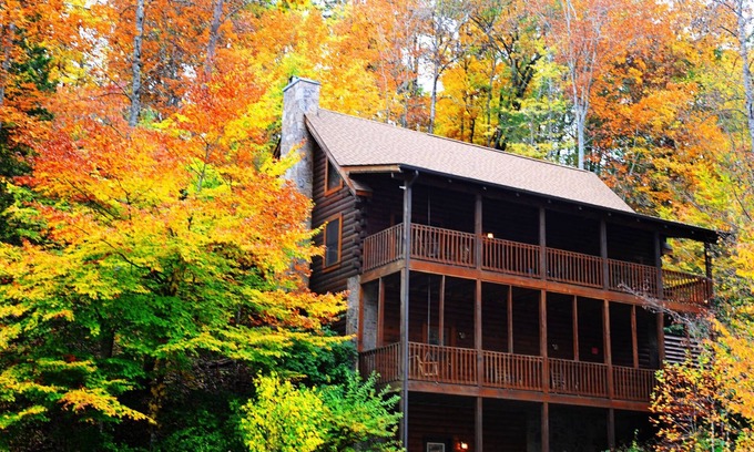 Pigeon Forge Cabin | ER298- Renewed Spirit Great location- Close to town