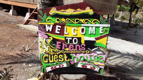 Mansuar Island House | Erens Guest House