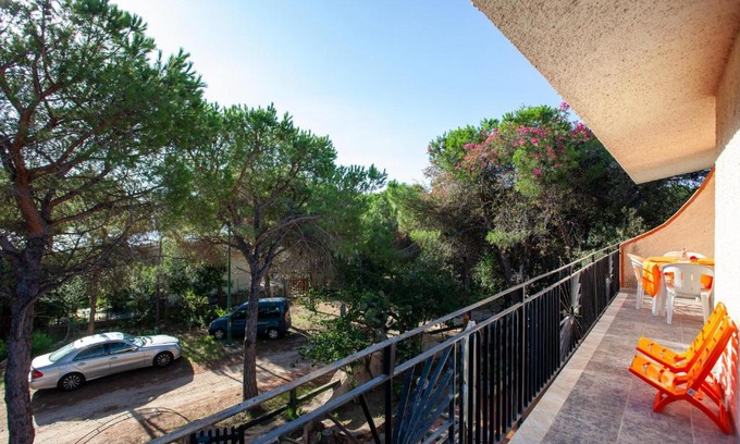 Sas Linnas Siccas Apartment | Erminia House - Orange Flat