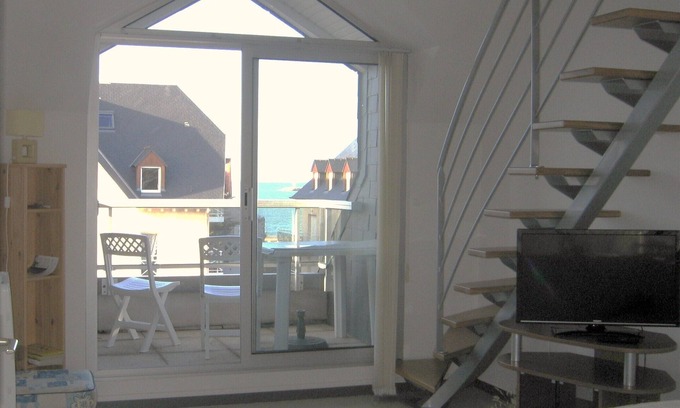 Erquy Apartment | Erquy: large, bright apartment with sea views lift