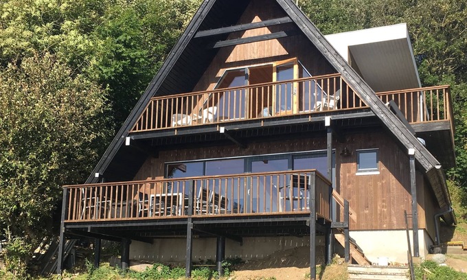 Erslev Cottage | Erslev/Mors. Lovely holiday home close to fjord w/own bathing jetty & row boat