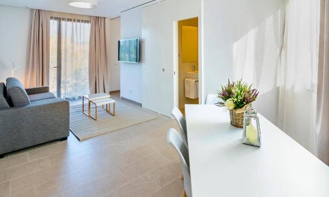 Distrito Sur Apartment | 35 m² Apartment ∙ 10 guests