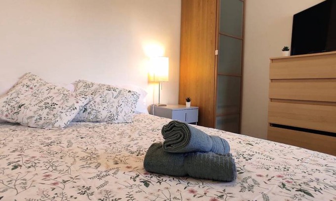 La Nova Esquerra de l'Eixample Resort | 70 m² Private room ∙ 1 bedroom ∙ 3 guests