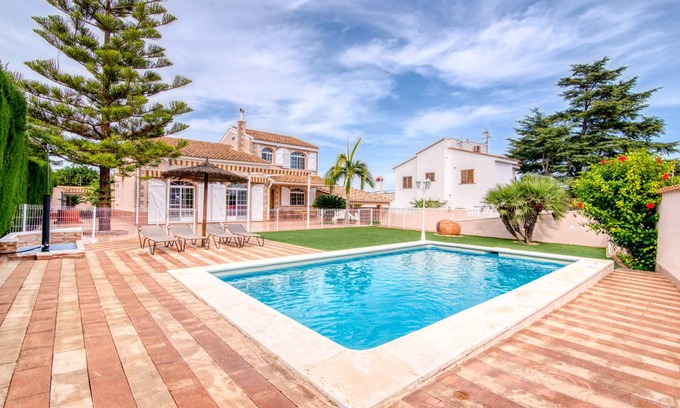 Benifayo Villa | 220 m² Villa ∙ 4 bedrooms ∙ 9 guests