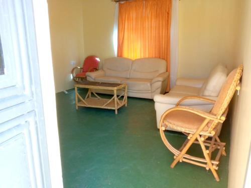 Maasai Mara Bed & Breakfast | Esam Homestay