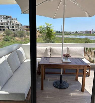 M'diq Apartment | Escapade chic & cosy à Cabo