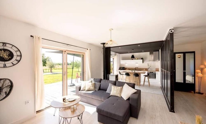 Ploufragan Apartment | Escapade Romantique, Proche Saint-brieuc et Plages