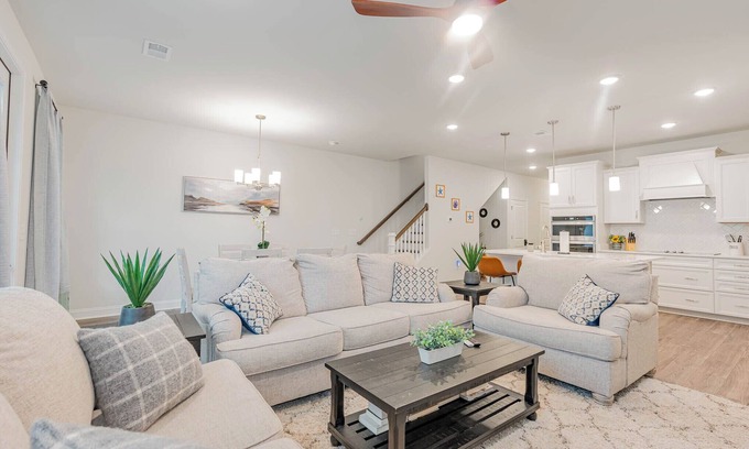 North Myrtle Beach House | Escape at Barefoot Resort - Pool, Golf & Beaches