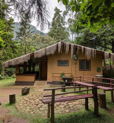 Kanthalloor House | Escape Natural Farm Stay - Woodhouse