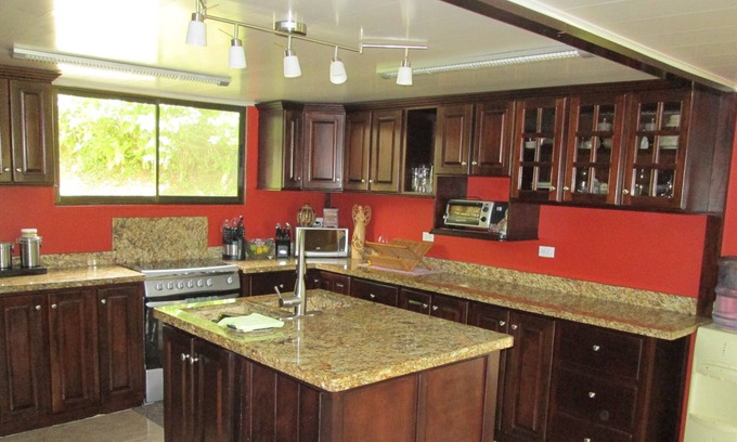 Daniel Flores House | Escape to Paradise & Enjoy every moment!