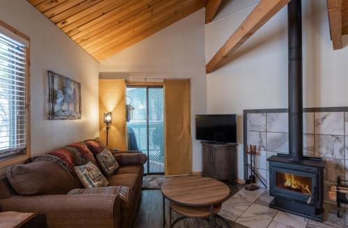 Whitefish Apartment | Escape to Ptarmigan Village 2