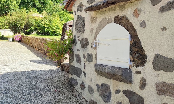 Giou-de-Mamou House | Escape to the heart of the Cantal: Your Maison de Caractère awaits you!