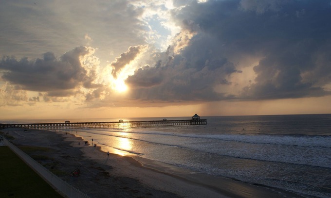 Folly Beach Condo | Escape to This Luxurious Oceanfront Villa!