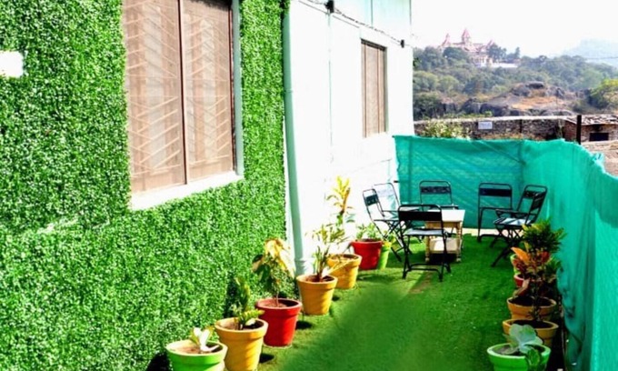 Mount Abu Villa | Escape to Tranquility: Family friendly Villa in the heart of the Hills!
