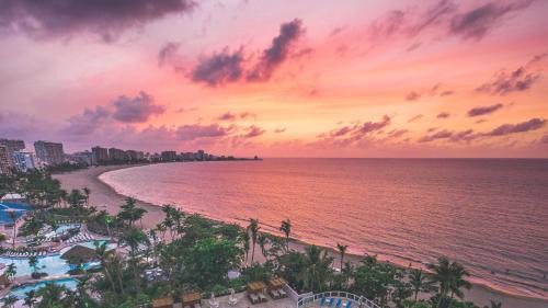 Isla Verde Apartment | ESJ Towers by Chana