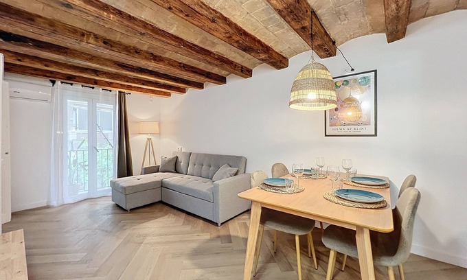 Sants-Montjuic Apartment | Espectacular Apartamento Totalmente Equipado en el Centro de Barcelona!
