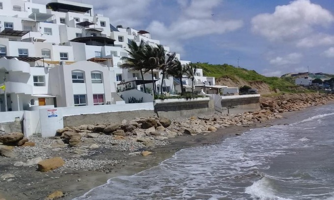 Manta Apartment | Espectacular Departamento frente al mar