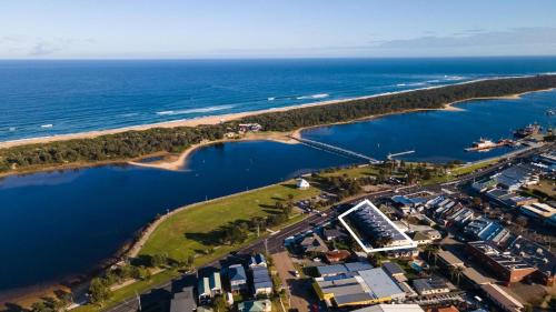Lakes Entrance House | Esplanade Escape