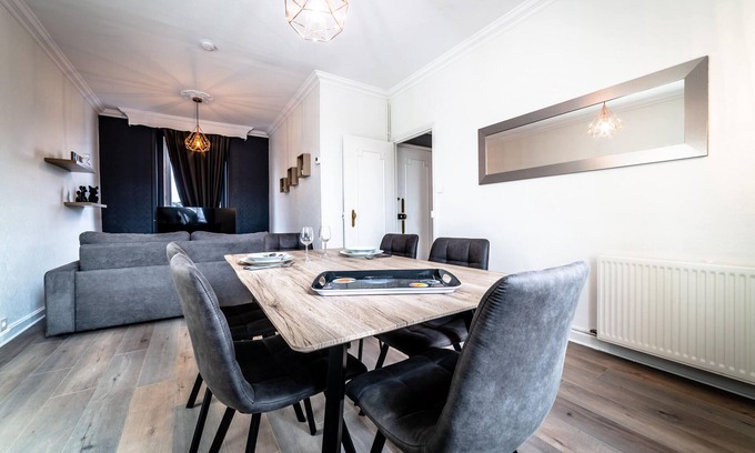 Brive-la-Gaillarde Apartment | ★ Esprit Maison de Famille ★ Parking ★ 3 Suites Privatives