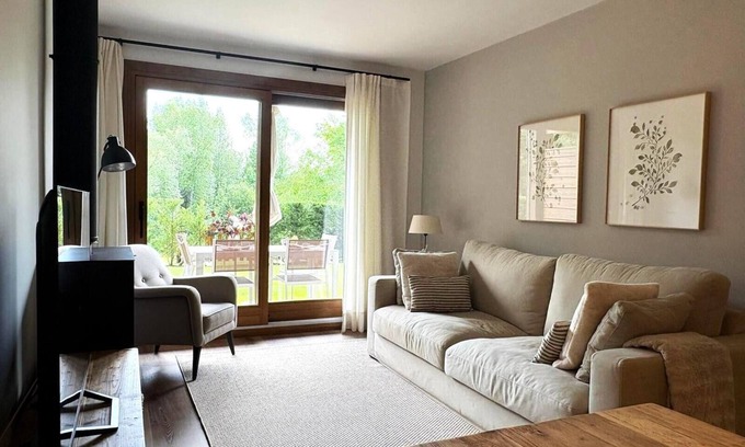 Estavar Apartment | Estavar I (Bajanda) - Two Bedroom Apartment, Sleeps 5