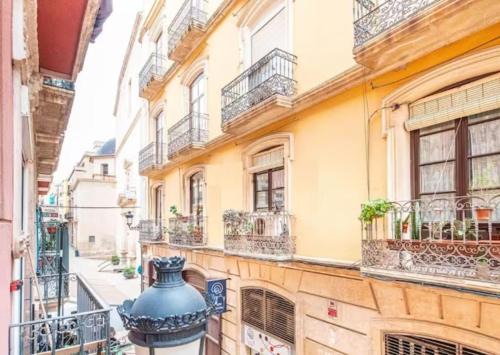 Alicante City Centre Apartment | Estudios Muñoz