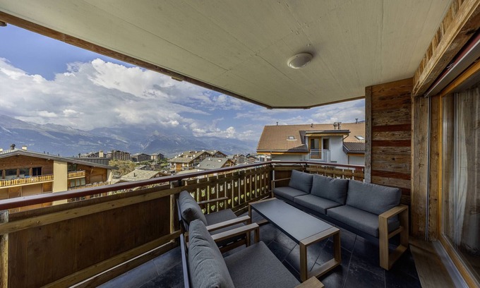 Saint-Pierre-de-Clages Apartment | Etagnes 2 Est - ski-in/ski-out, vue magnifique