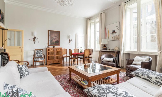 Decre-Cathedrale Apartment | Etats - 3p- hyper centre