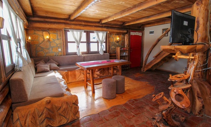 Pale Apartment | Ethno Village Dolina Mira - Three Bedroom Holiday Home - (Jahorina)