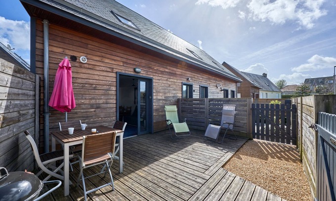 Bernieres-sur-Mer House | Ethoucky - Maison à 300m de la plage