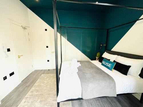 Evelyn Apartment | Etta's House - NO 31 - A Cozy Urban Escape