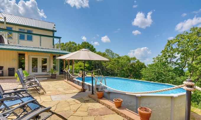 Eureka Springs House | Eureka Springs Vacation Rental w/ Pool & Hot Tub!